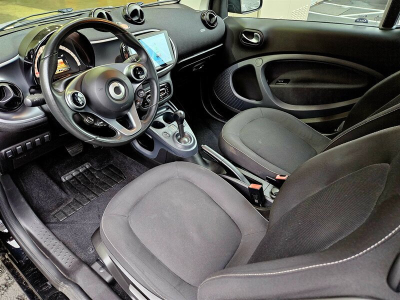 2016 Smart fortwo passion - Photo 18 - Hillsboro, OR 97124