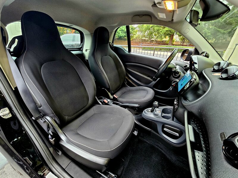 2016 Smart fortwo passion - Photo 14 - Hillsboro, OR 97124