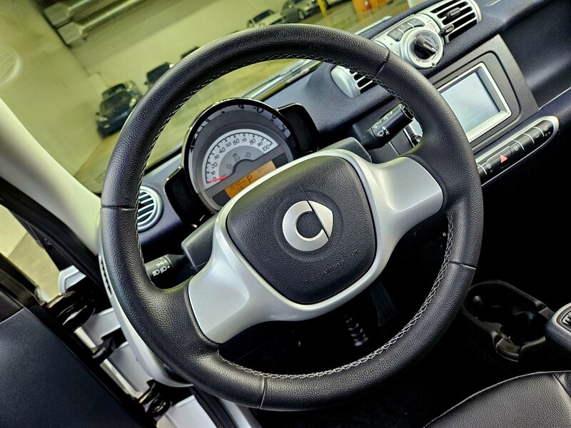 2015 Smart fortwo passion   - Photo 19 - Hillsboro, OR 97124