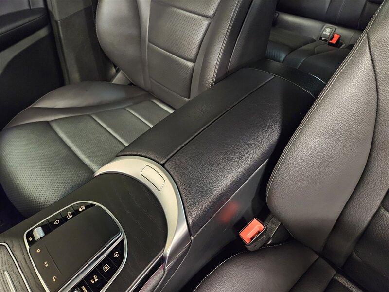 2021 Mercedes-Benz GLC GLC 300 4MATIC   - Photo 42 - Hillsboro, OR 97124