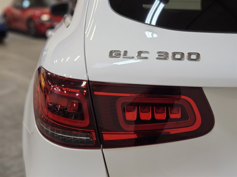 2021 Mercedes-Benz GLC GLC 300 4MATIC   - Photo 18 - Hillsboro, OR 97124
