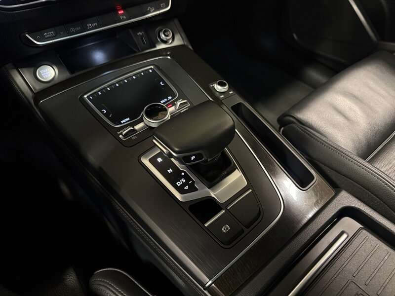 2019 Audi Q5 quattro Premium Plus 45 T   - Photo 28 - Hillsboro, OR 97124