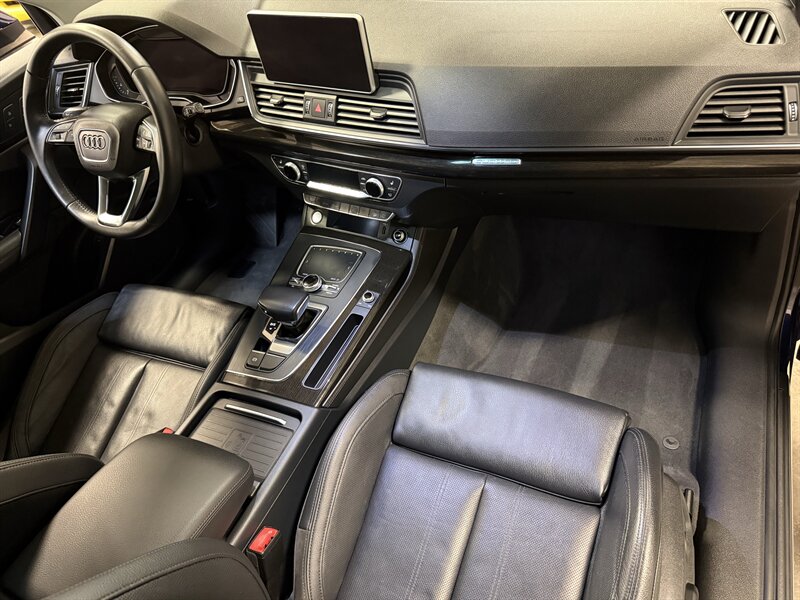 2019 Audi Q5 quattro Premium Plus 45 T   - Photo 2 - Hillsboro, OR 97124