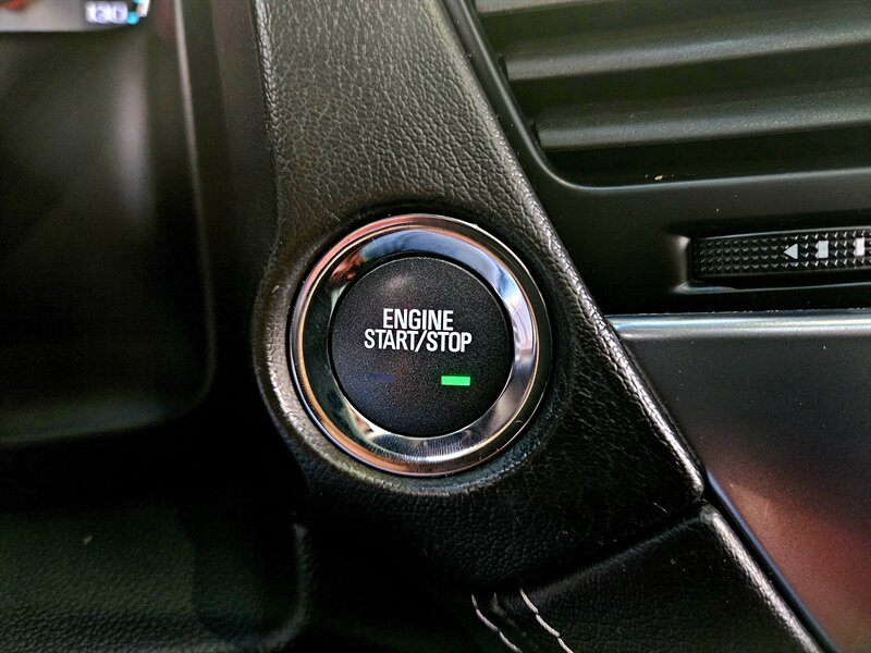 2019 Chevrolet Tahoe LT   - Photo 27 - Hillsboro, OR 97124