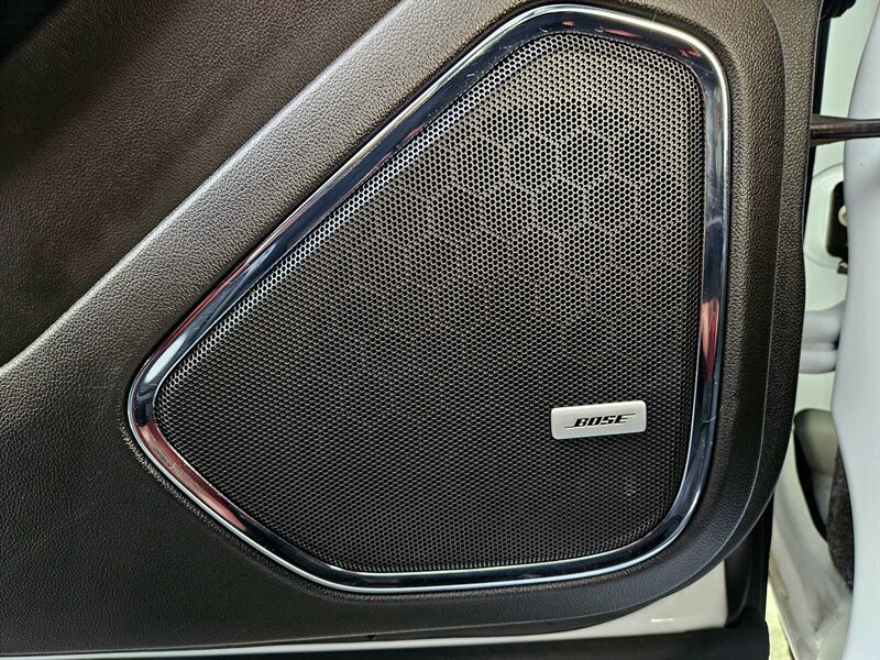 2019 Chevrolet Tahoe LT   - Photo 30 - Hillsboro, OR 97124