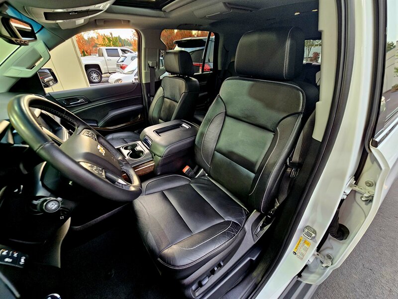 2019 Chevrolet Tahoe LT   - Photo 33 - Hillsboro, OR 97124