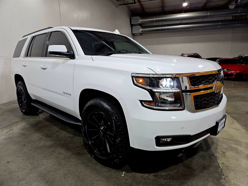 2019 Chevrolet Tahoe LT   - Photo 3 - Hillsboro, OR 97124