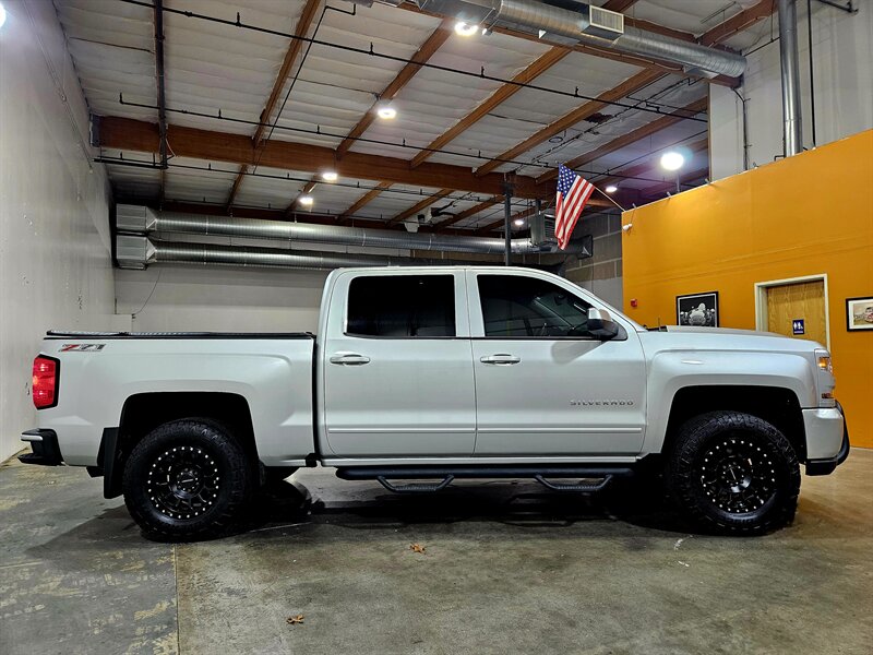 2017 Chevrolet Silverado 1500 LT Z71 - Photo 4 - Hillsboro, OR 97124