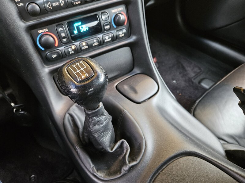 2001 Chevrolet Corvette Manual Transmission   - Photo 23 - Hillsboro, OR 97124
