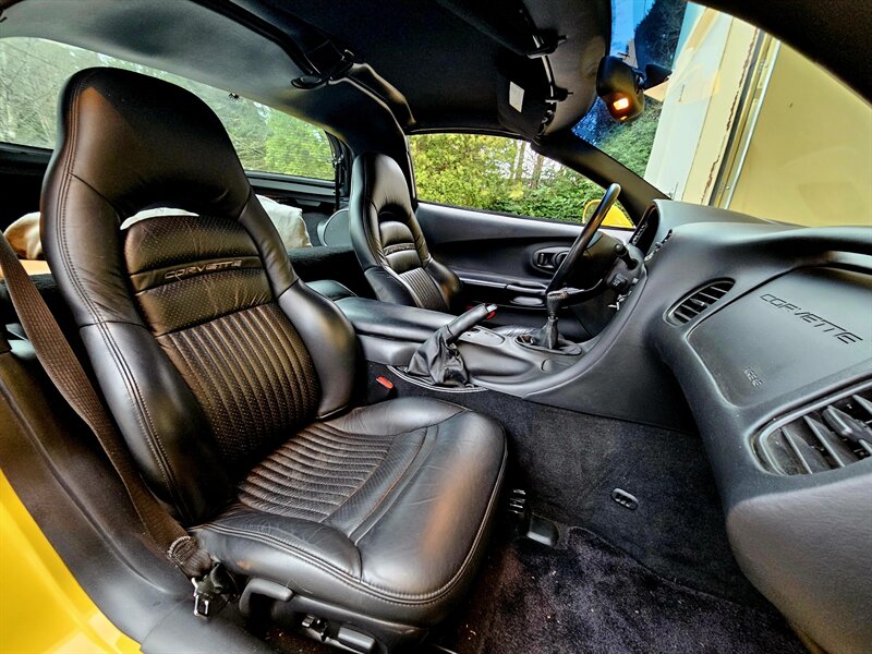 2001 Chevrolet Corvette Manual Transmission   - Photo 13 - Hillsboro, OR 97124