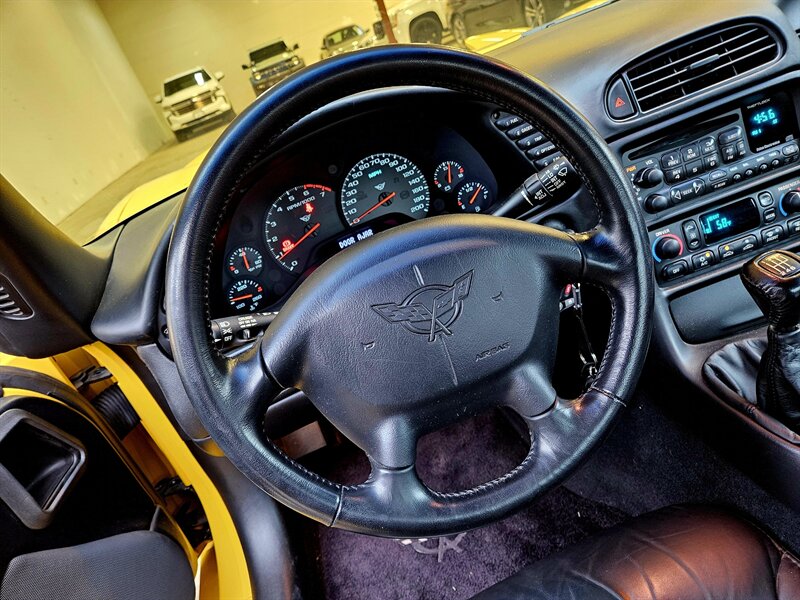 2001 Chevrolet Corvette Manual Transmission   - Photo 20 - Hillsboro, OR 97124
