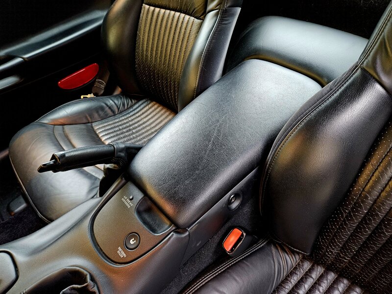 2001 Chevrolet Corvette Manual Transmission   - Photo 25 - Hillsboro, OR 97124
