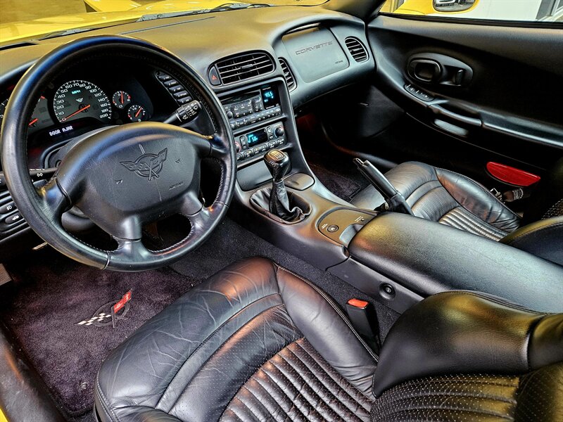 2001 Chevrolet Corvette Manual Transmission   - Photo 18 - Hillsboro, OR 97124