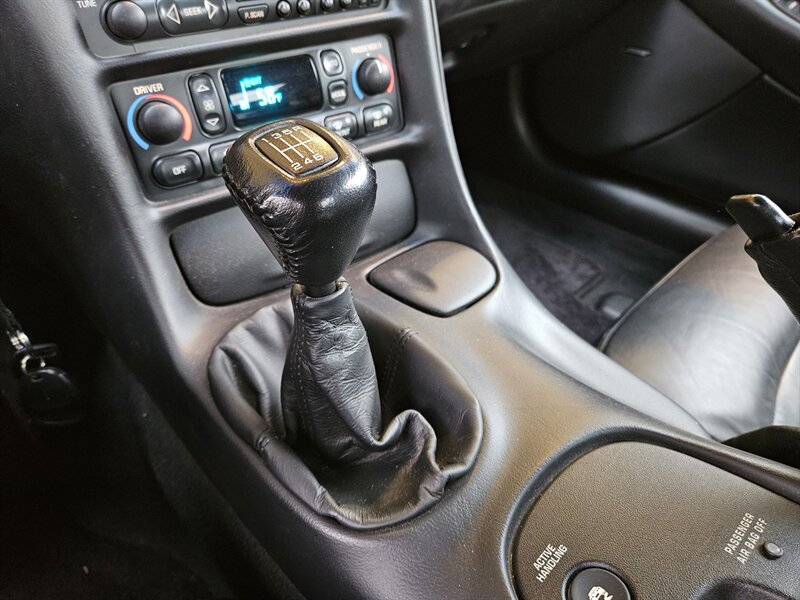 2001 Chevrolet Corvette Manual Transmission   - Photo 24 - Hillsboro, OR 97124