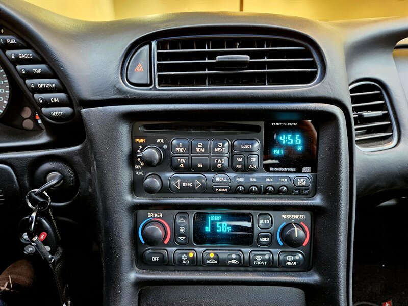 2001 Chevrolet Corvette Manual Transmission   - Photo 22 - Hillsboro, OR 97124