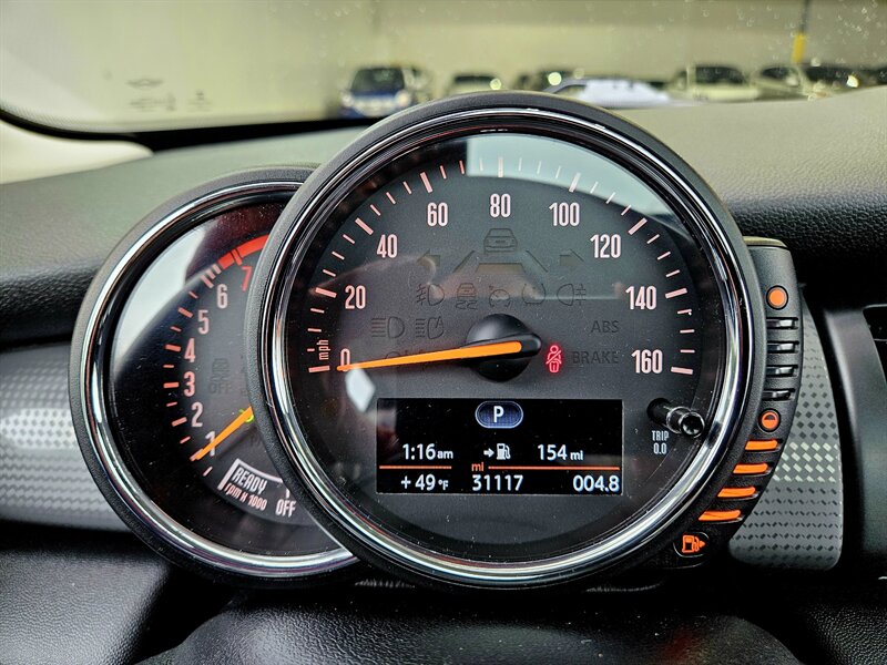 2016 MINI Hardtop 4 Door Cooper   - Photo 30 - Hillsboro, OR 97124