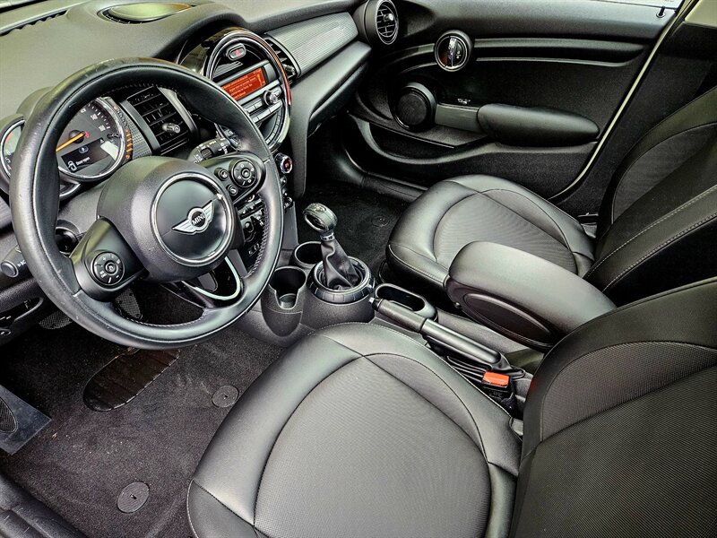 2016 MINI Hardtop 4 Door Cooper   - Photo 26 - Hillsboro, OR 97124