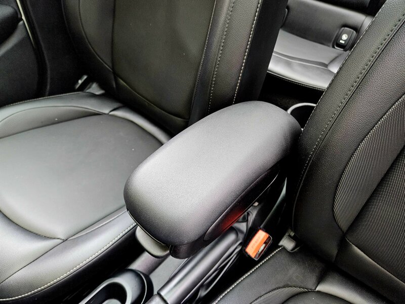 2016 MINI Hardtop 4 Door Cooper   - Photo 34 - Hillsboro, OR 97124