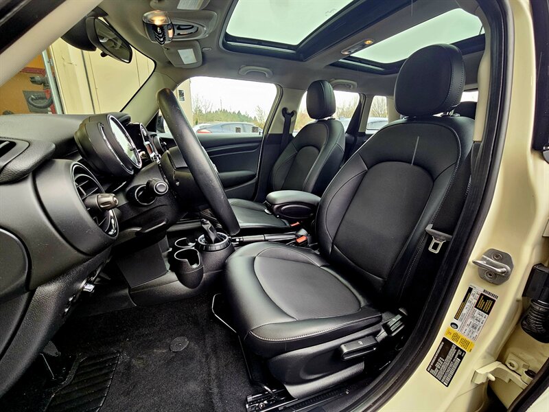 2016 MINI Hardtop 4 Door Cooper   - Photo 36 - Hillsboro, OR 97124