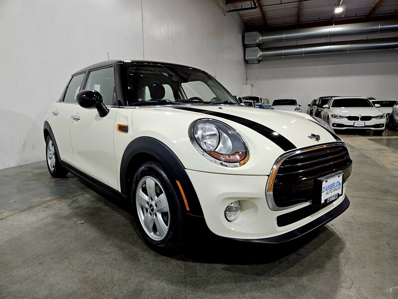 2016 MINI Hardtop 4 Door Cooper   - Photo 3 - Hillsboro, OR 97124