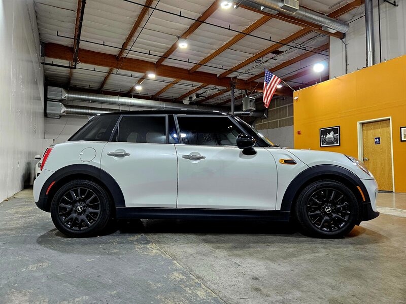 2018 Mini Cooper 4 Door Hardtop photo 4