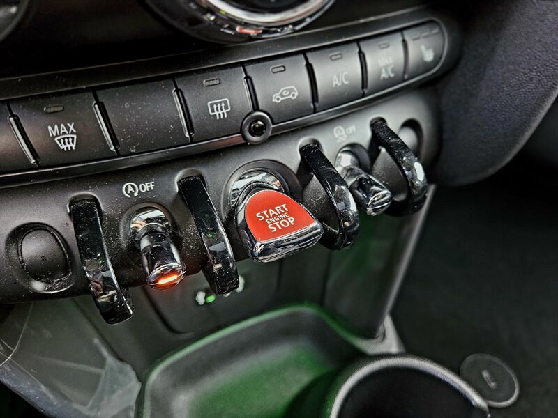 2018 MINI Hardtop 4 Door Cooper - Photo 27 - Hillsboro, OR 97124