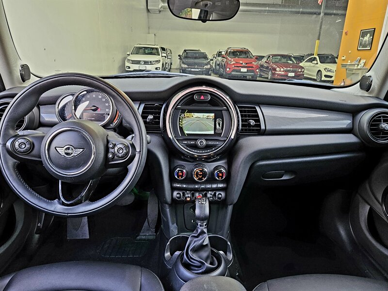 2018 MINI Hardtop 4 Door Cooper - Photo 15 - Hillsboro, OR 97124