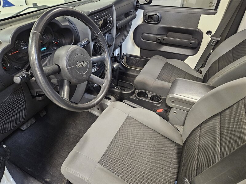 2009 Jeep Wrangler Unlimited   - Photo 19 - Hillsboro, OR 97124