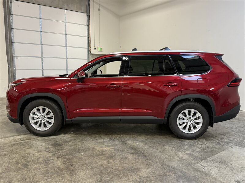 2026 Toyota Grand Highlander Hybrid XLE   - Photo 4 - Hillsboro, OR 97124