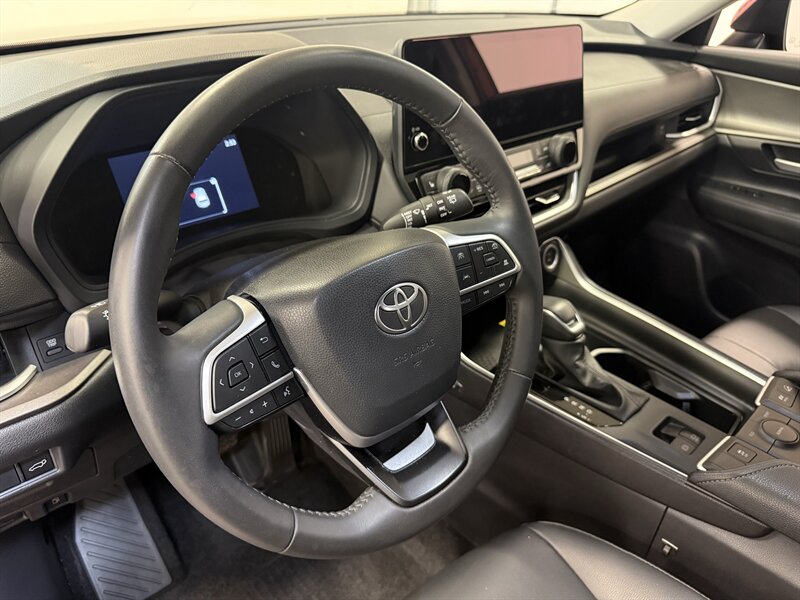 2026 Toyota Grand Highlander Hybrid XLE   - Photo 18 - Hillsboro, OR 97124