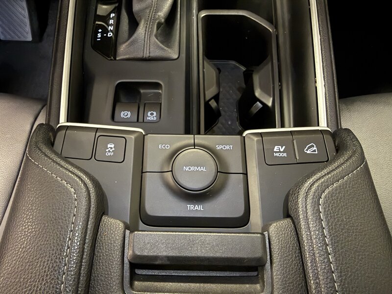2026 Toyota Grand Highlander Hybrid XLE   - Photo 26 - Hillsboro, OR 97124