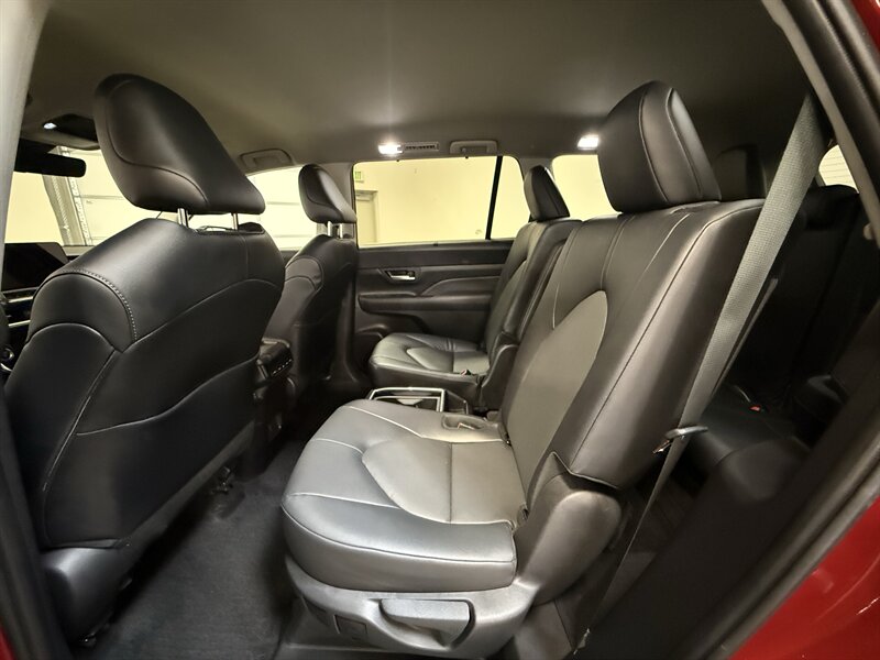 2026 Toyota Grand Highlander Hybrid XLE   - Photo 29 - Hillsboro, OR 97124