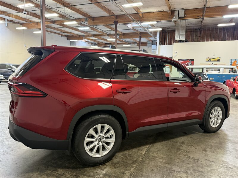 2026 Toyota Grand Highlander Hybrid XLE   - Photo 7 - Hillsboro, OR 97124