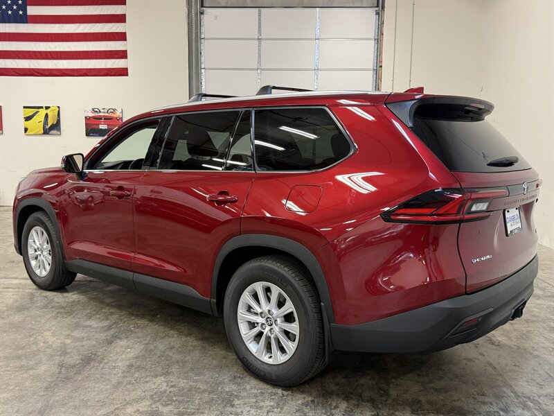 2026 Toyota Grand Highlander Hybrid XLE   - Photo 5 - Hillsboro, OR 97124