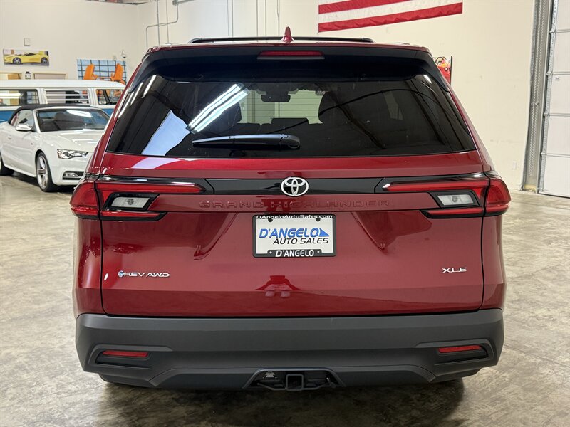 2026 Toyota Grand Highlander Hybrid XLE   - Photo 6 - Hillsboro, OR 97124