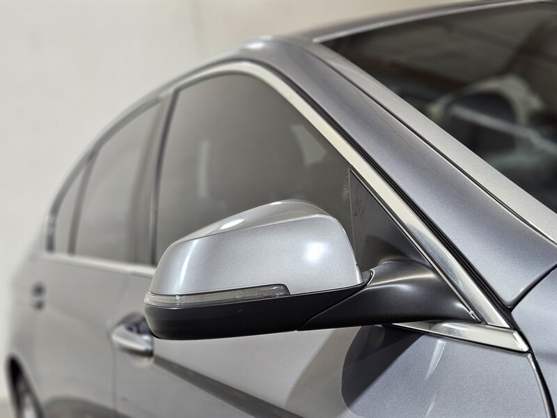 2016 BMW 528i xDrive   - Photo 13 - Hillsboro, OR 97124