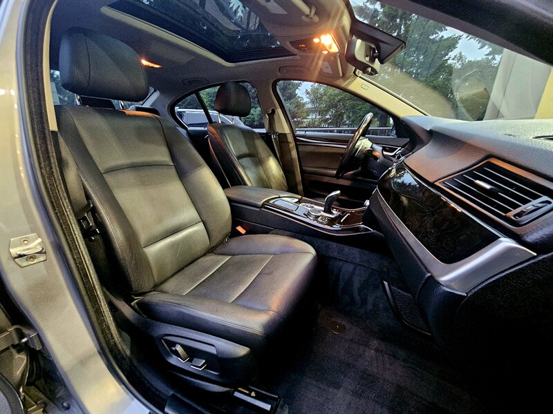 2016 BMW 528i xDrive   - Photo 19 - Hillsboro, OR 97124