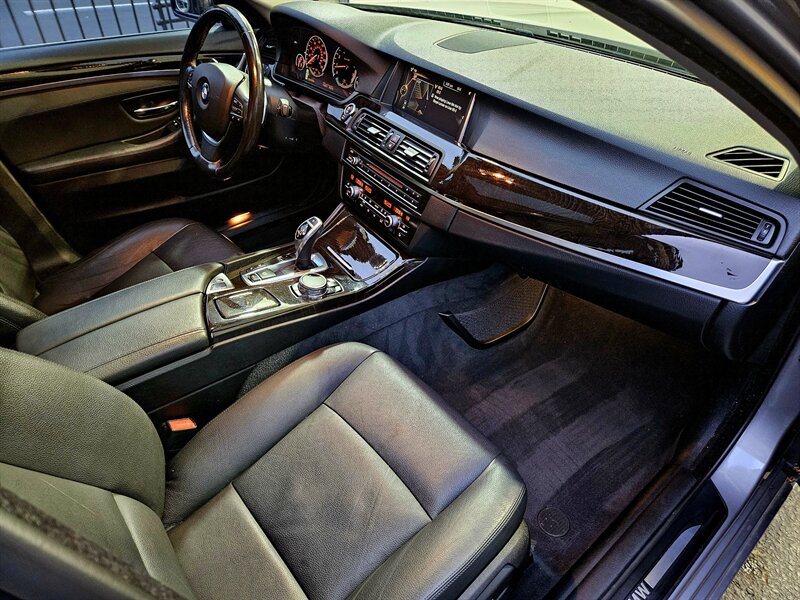 2016 BMW 528i xDrive   - Photo 18 - Hillsboro, OR 97124