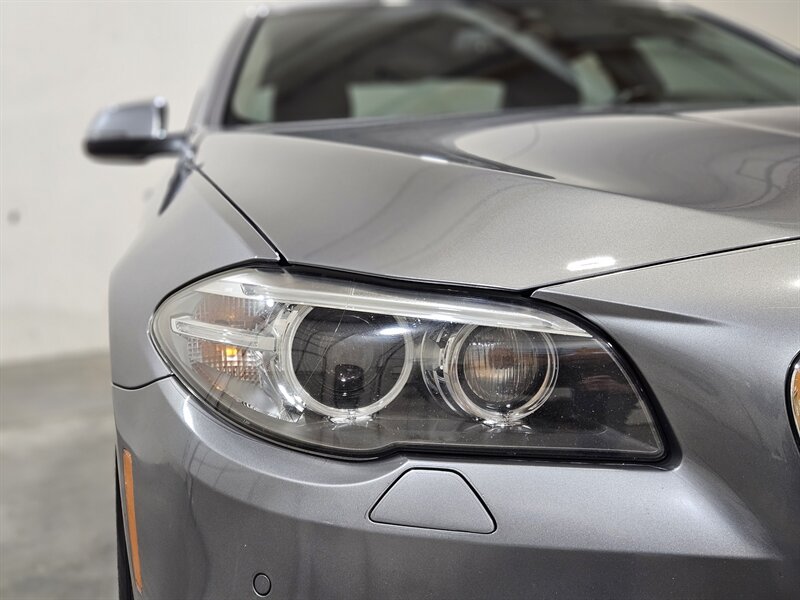 2016 BMW 528i xDrive   - Photo 12 - Hillsboro, OR 97124