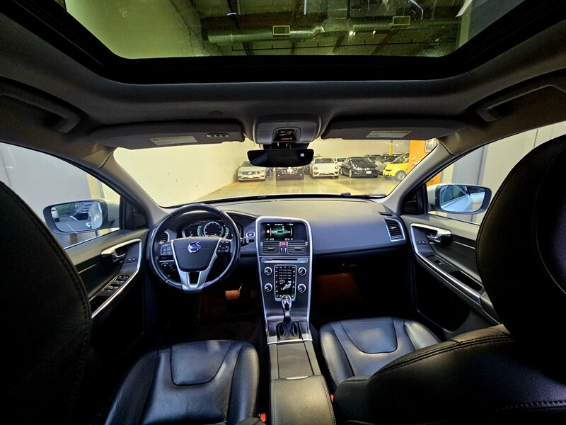 2015 Volvo XC60 T5 Premier   - Photo 25 - Hillsboro, OR 97124
