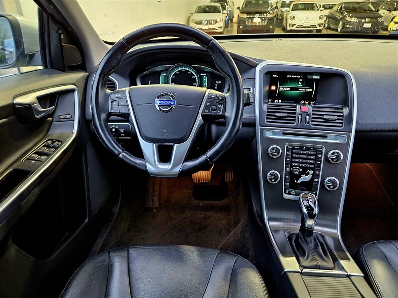 2015 Volvo XC60 T5 Premier   - Photo 24 - Hillsboro, OR 97124
