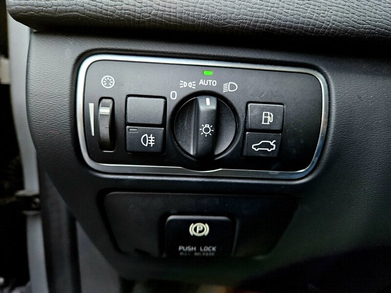 2015 Volvo XC60 T5 Premier   - Photo 38 - Hillsboro, OR 97124