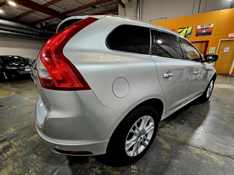 2015 Volvo XC60 T5 Premier   - Photo 5 - Hillsboro, OR 97124