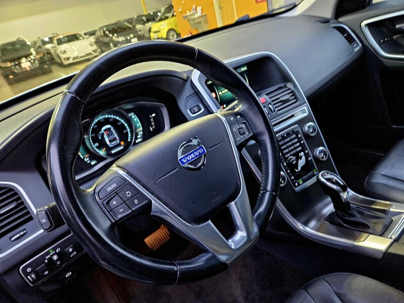 2015 Volvo XC60 T5 Premier   - Photo 27 - Hillsboro, OR 97124