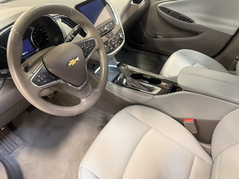 2016 Chevrolet Malibu LT - Photo 18 - Hillsboro, OR 97124