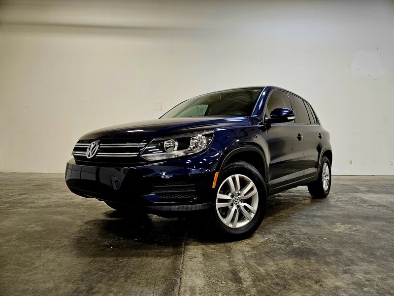 2012 Volkswagen Tiguan LE   - Photo 34 - Hillsboro, OR 97124