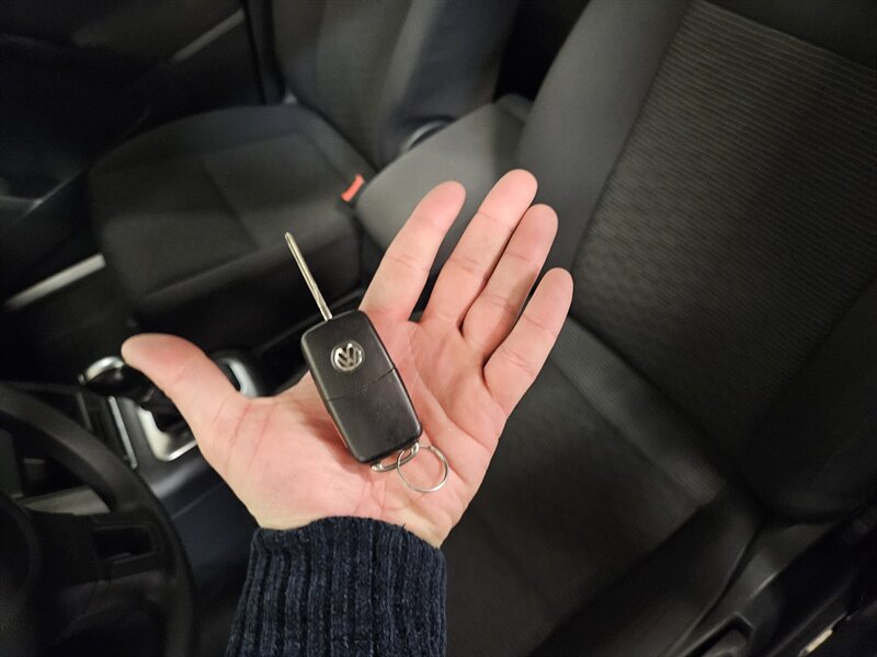 2012 Volkswagen Tiguan LE   - Photo 33 - Hillsboro, OR 97124