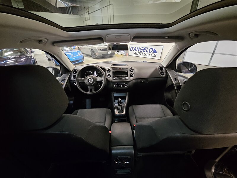 2012 Volkswagen Tiguan LE   - Photo 17 - Hillsboro, OR 97124