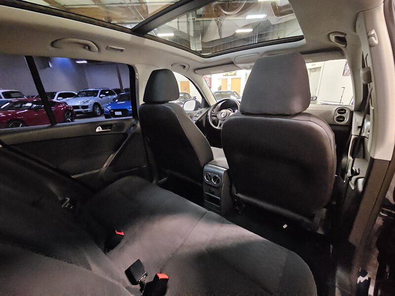 2012 Volkswagen Tiguan LE   - Photo 31 - Hillsboro, OR 97124