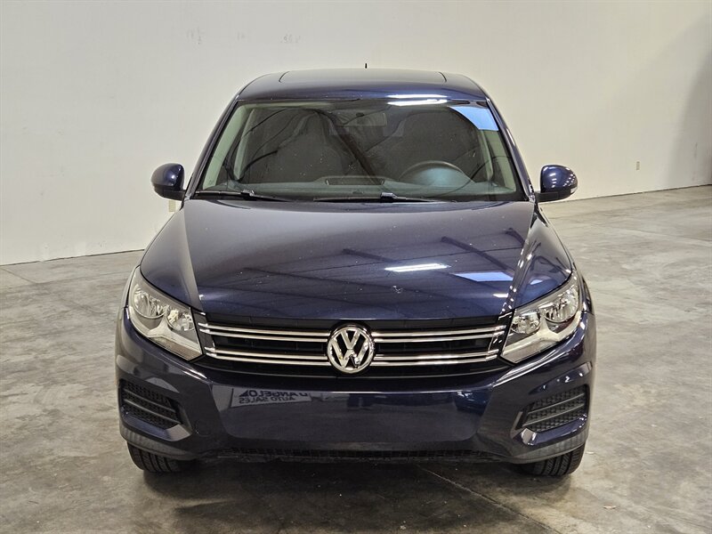 2012 Volkswagen Tiguan LE   - Photo 12 - Hillsboro, OR 97124
